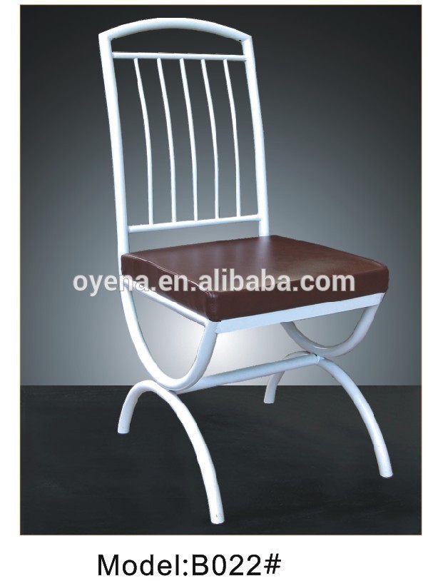 古典的な白い椅子-金属製椅子問屋・仕入れ・卸・卸売り