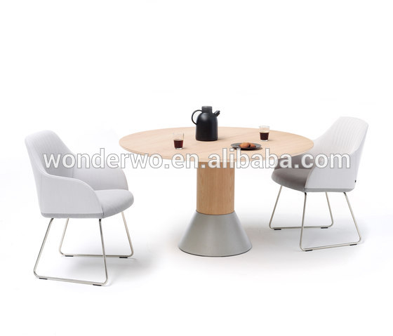 現代的なシンプルなデザインのための椅子とテーブルレストランたんす無垢材の上部-木製テーブル問屋・仕入れ・卸・卸売り