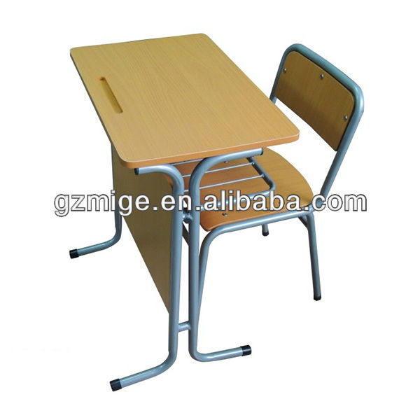 の学生の机と椅子の学校用家具セット-木製テーブル問屋・仕入れ・卸・卸売り