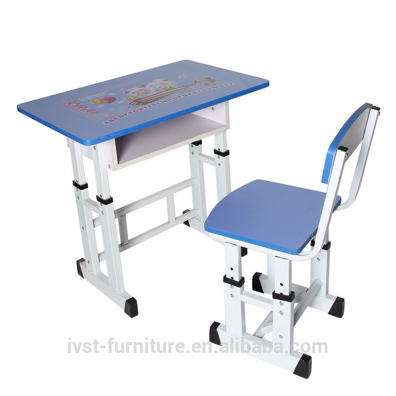 近代的な小学校の学校の机と椅子-木製テーブル問屋・仕入れ・卸・卸売り