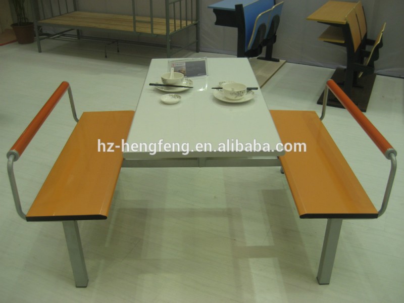 近代的な結合した食堂のテーブルと椅子-その他金属製家具問屋・仕入れ・卸・卸売り