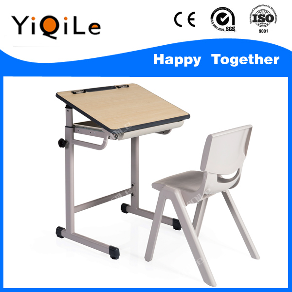 学生の机と椅子yiqile/アームレストを持つ学生の椅子子供のための勉強-学校用家具セット問屋・仕入れ・卸・卸売り