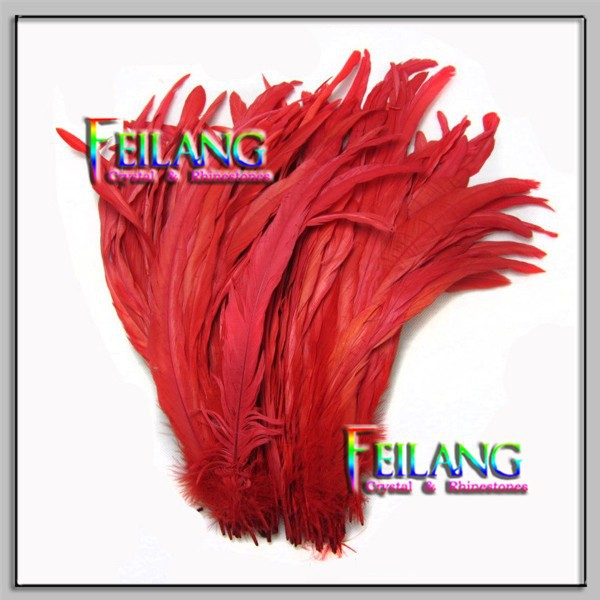 オンドリの羽の赤を作り上げるための色のコックの羽の装飾の結婚式-フェザー問屋・仕入れ・卸・卸売り