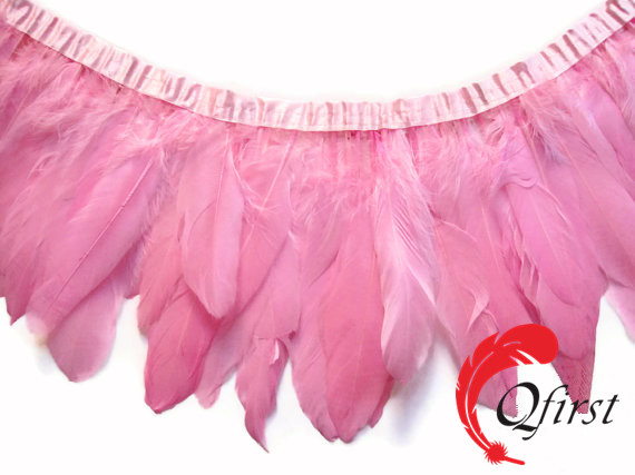 新しい到着の羽衣フリンジバルク染め卸売ガチョウの羽の淡いピンクのトリミング-フェザー問屋・仕入れ・卸・卸売り