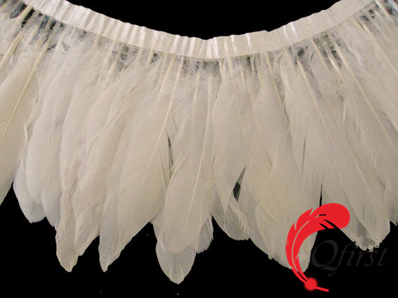 トップの販売卸売安い染め羽衣フリンジ象牙販売のためのガチョウの羽のトリム-フェザー問屋・仕入れ・卸・卸売り
