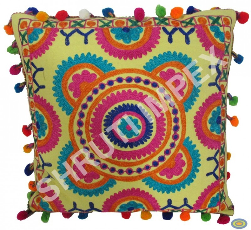 インドのカシミールの伝統的なaariワーク手刺繍のクッションカバーで美しいポンポンレースsi52好調に家の装飾のための-クッションカバー問屋・仕入れ・卸・卸売り
