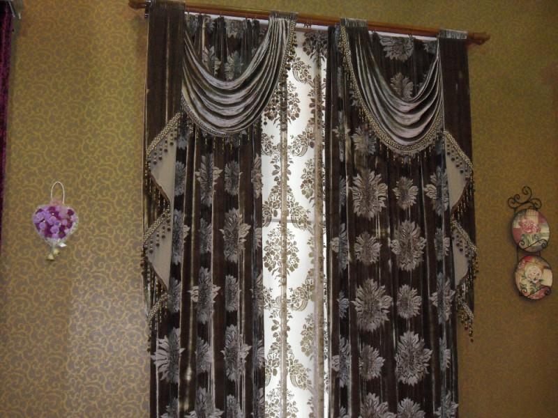 ヨーロッパ型のスタイル豪華な黒と白のカーテン-カーテン問屋・仕入れ・卸・卸売り