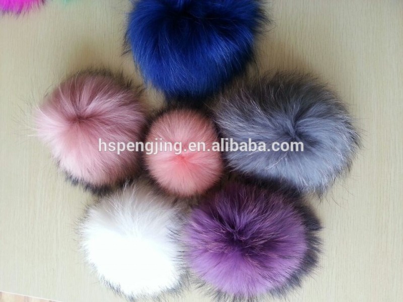 本物のアライグマ毛皮のボール熱い販売のためのスナッパー付き帽子-毛皮問屋・仕入れ・卸・卸売り