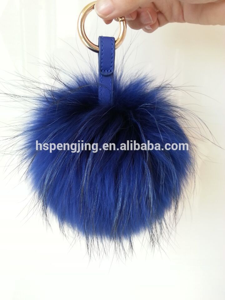 アライグマの毛皮ポンポンまみれ15cm鍵リング/装飾のためのバッグチャーム-毛皮問屋・仕入れ・卸・卸売り