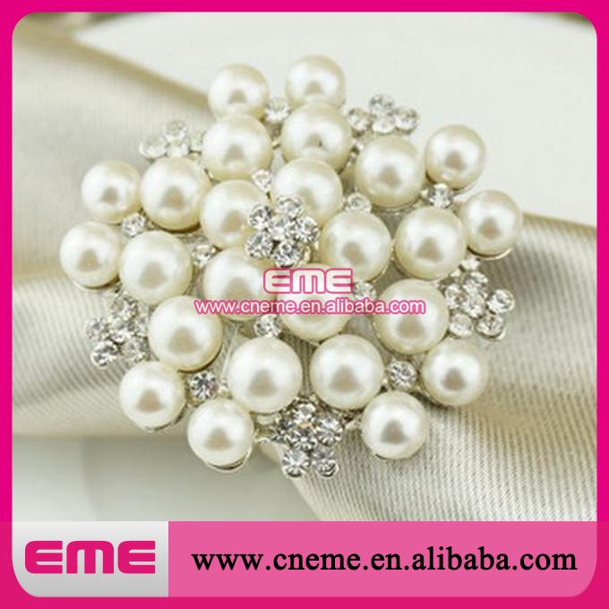 安い卸売美しい真珠結婚式のためのラインストーンのナプキンリング-ナプキンリング問屋・仕入れ・卸・卸売り