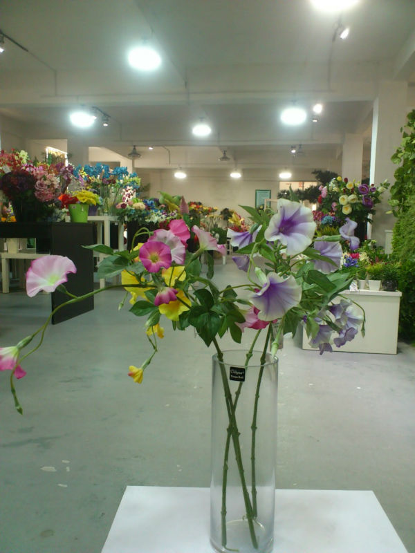 トランペットの花人工/偽で生地の花のための工場価格屋内や結婚式の装飾。-造花問屋・仕入れ・卸・卸売り