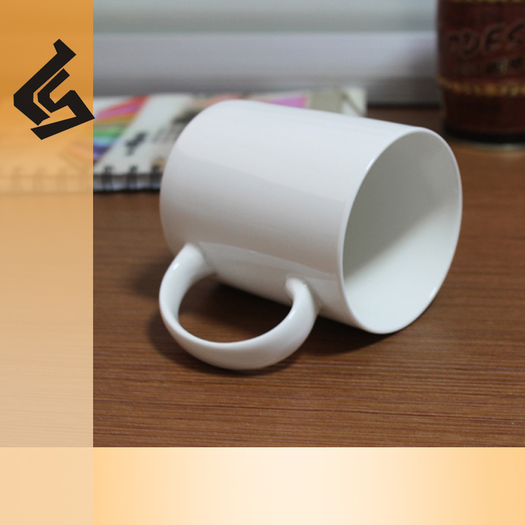 卸売白い磁器のカップ2015エッジカラー光沢紙が一般的な形状のマグカップ-マグカップ問屋・仕入れ・卸・卸売り