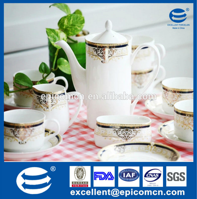 17個セットの豪華な黄金のトルコの紅茶セット、 新しいボーンチャイナティーセット-コーヒーセット、ティーセット問屋・仕入れ・卸・卸売り