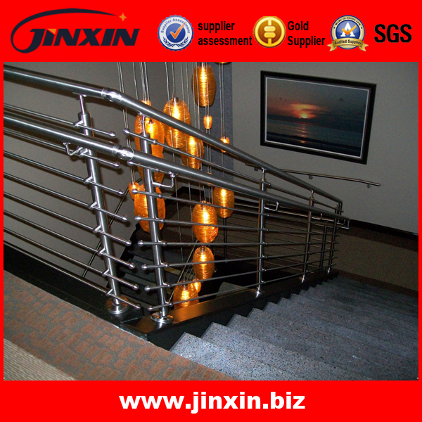 Jinxin最高価格バルコニー手すりデザインガラス安い手すりステンレス鋼手すり問屋・仕入れ・卸・卸売り