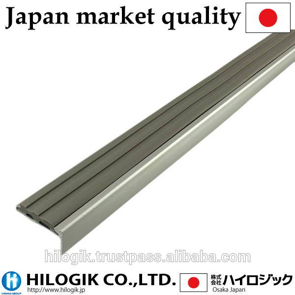 高品質アンチスリップアルミニウム鋼階段非スリップwithperforated D110-2mライトグレーラバータイヤ日本製問屋・仕入れ・卸・卸売り