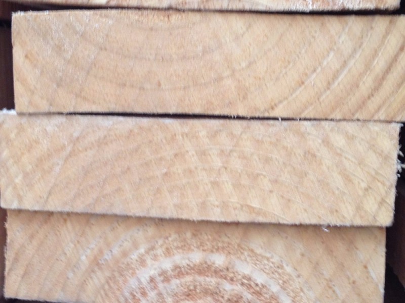 松の木材木のために木材建設家具材のパイン材問屋・仕入れ・卸・卸売り