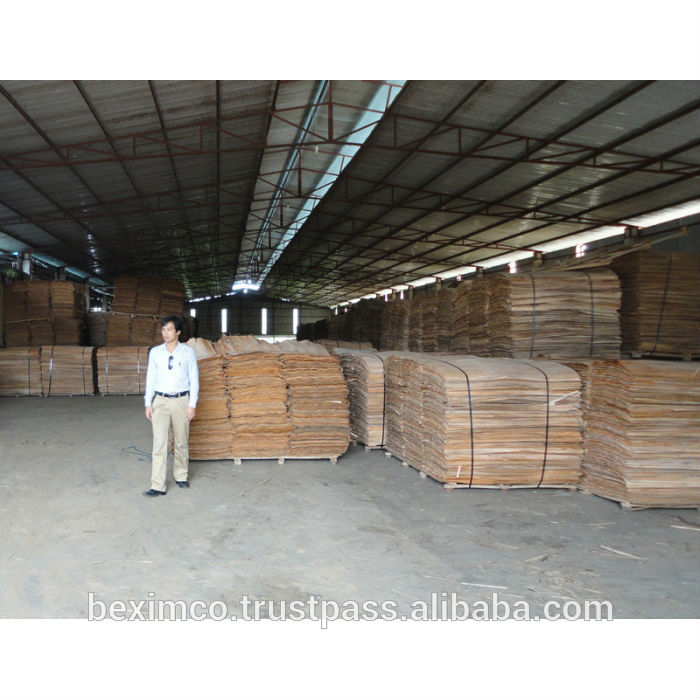 ベトナムからユーカリのコア単板1270ミリメートルx640ミリメートル問屋・仕入れ・卸・卸売り